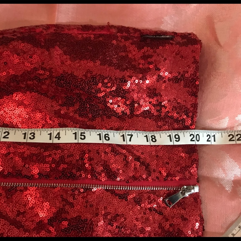 Red sequined lined jacket - Picture 10 of 10